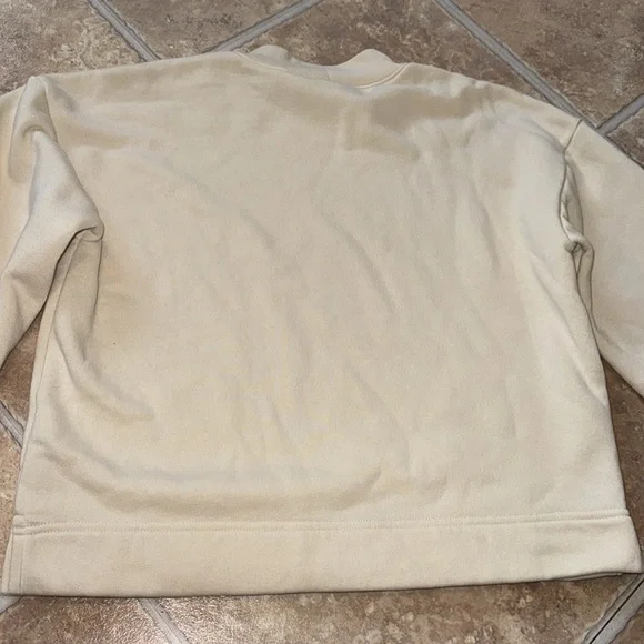 OLD NAVY KIDS/GIRLS LRG 10/12 Cream Sweatshirt with Red Heart Long Sleeve - Picture 10 of 10